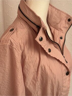 Johnston & Murphy Lightweight Pink Jacket with Stand Collar